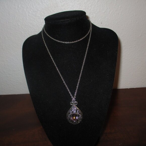 Pendant with Pink Stone 24" Chain - Picture 2 of 3